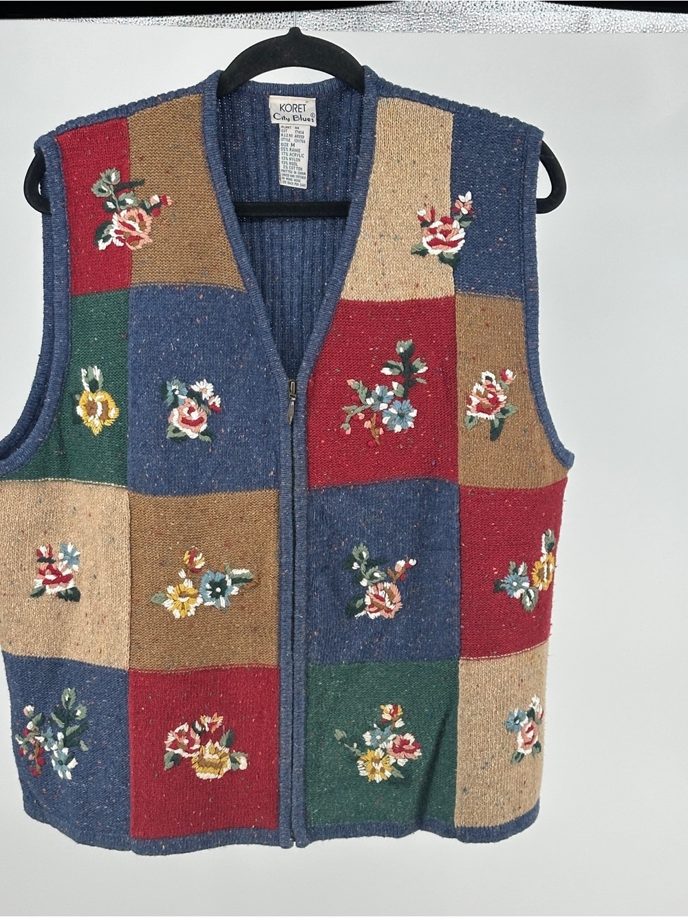 Vintage Medium Koret Blue Red Green Tan Patchwork Floral Zip Vest Ribbed V Neck